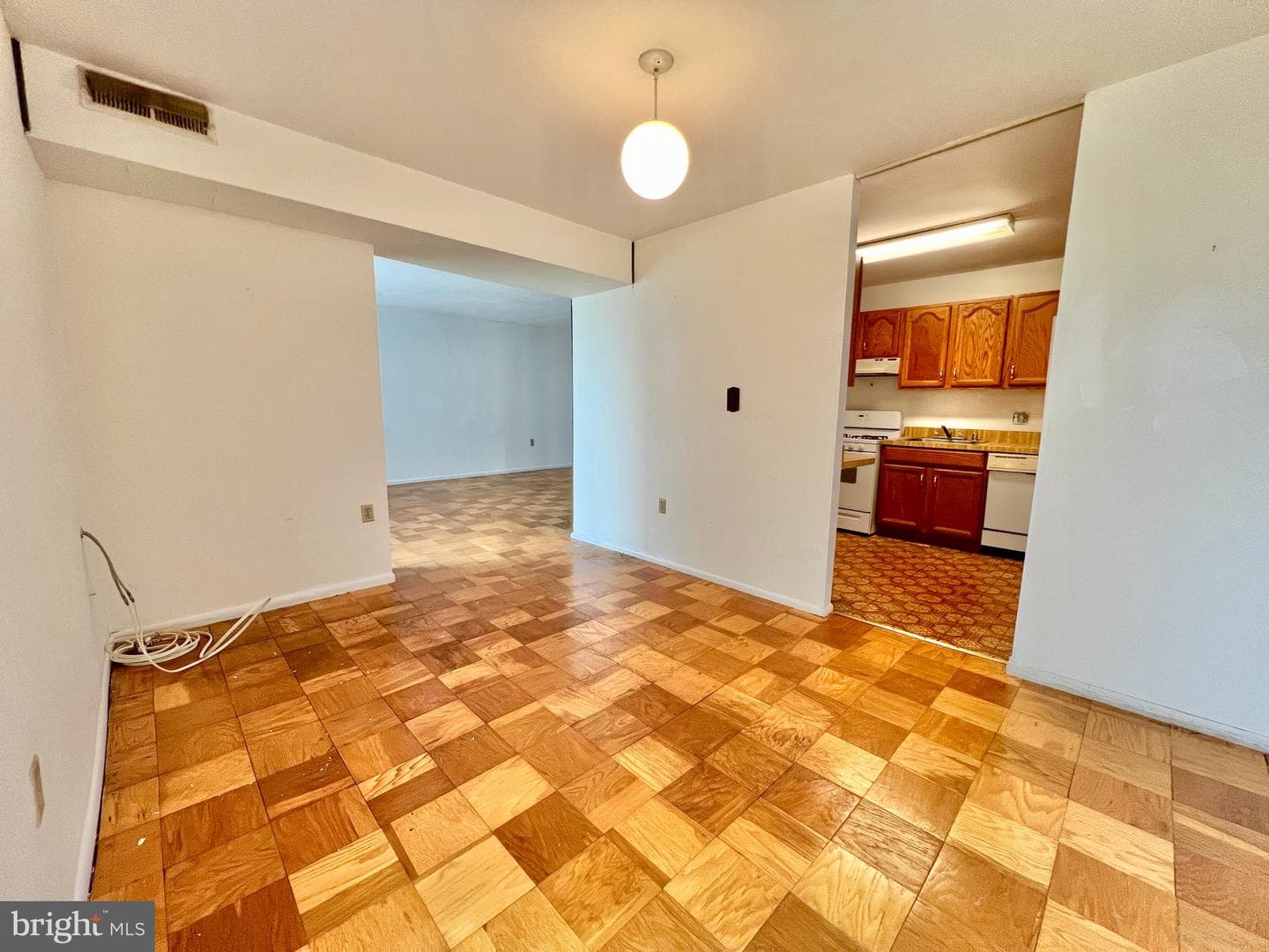 8663 Greenbelt Road #201 photo 18