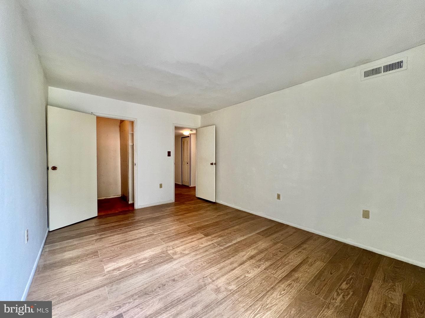 8663 Greenbelt Road #201 photo 22