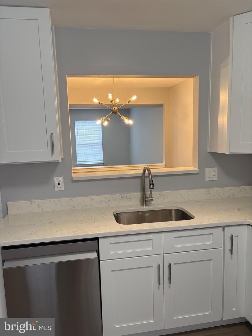 7300 Flag Harbor Drive photo 7