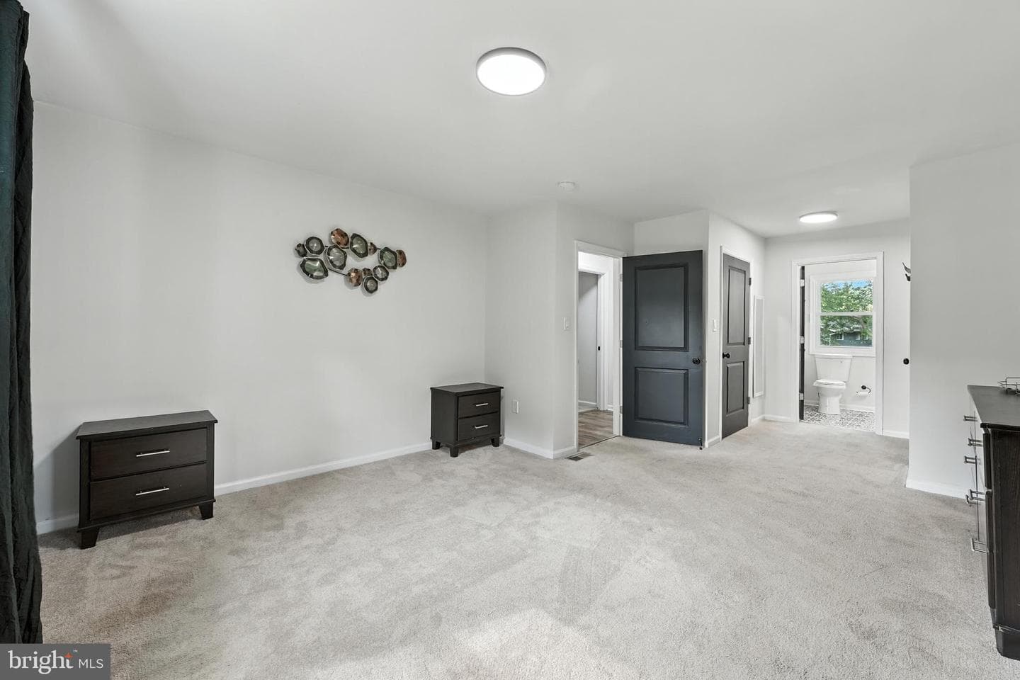 6305 Middleton Lane photo 22