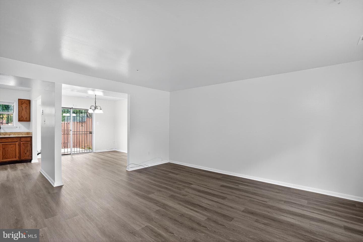 5707 Falkland Place photo 10