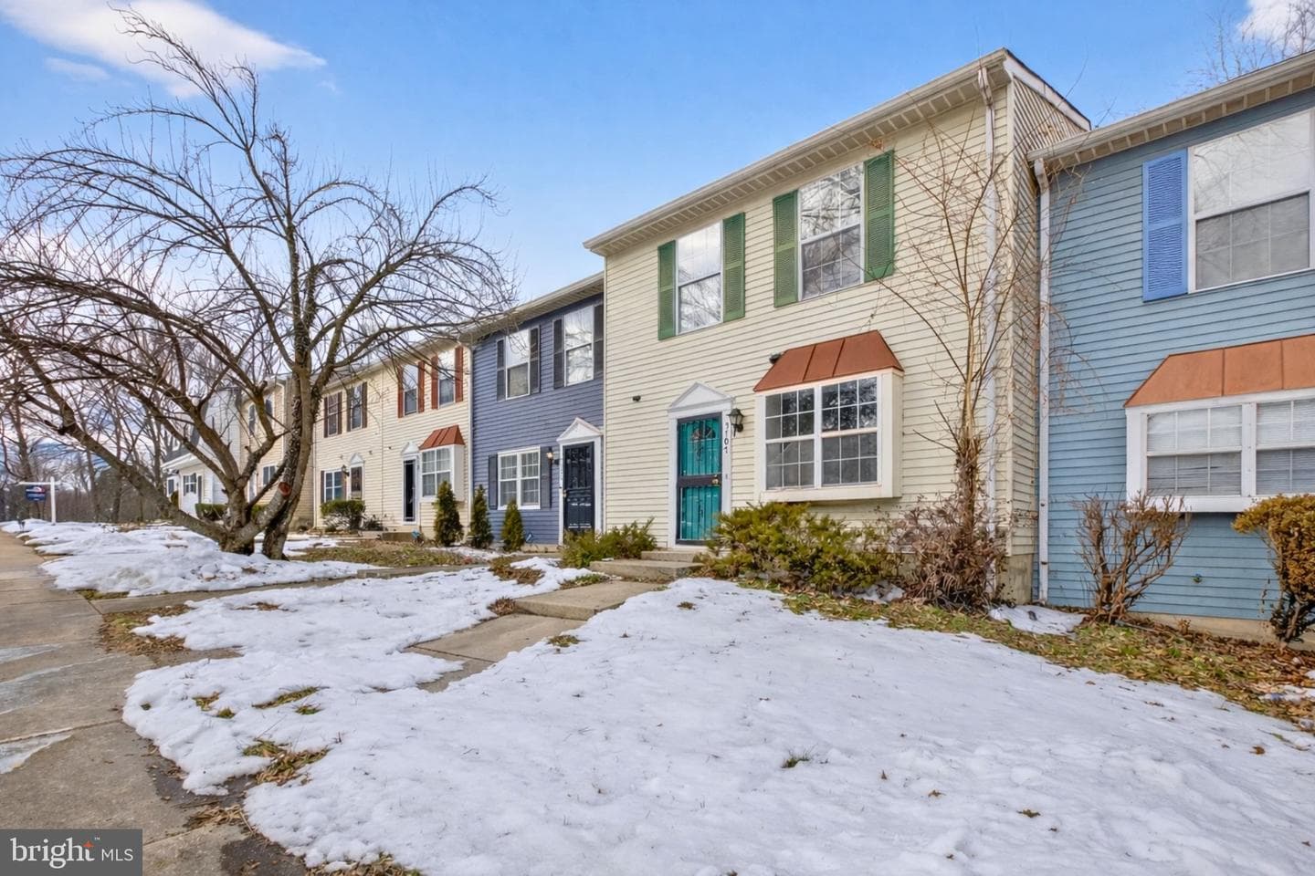 5707 Falkland Place photo 2