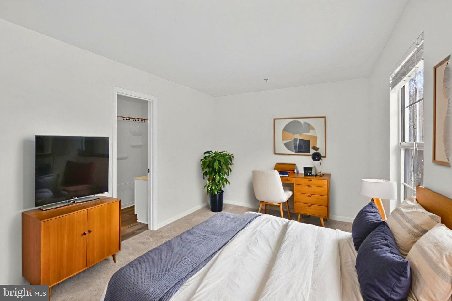 5707 Falkland Place photo 22