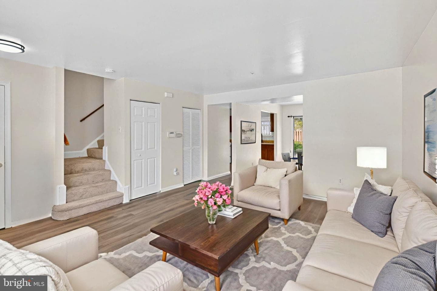 5707 Falkland Place photo 3