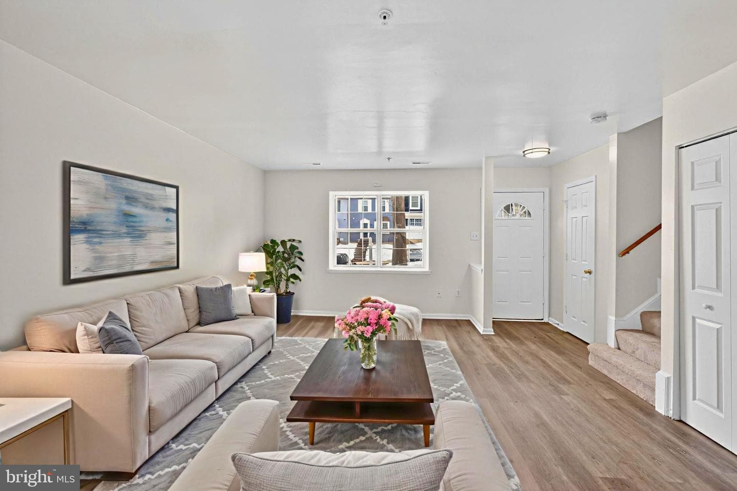 5707 Falkland Place photo 4
