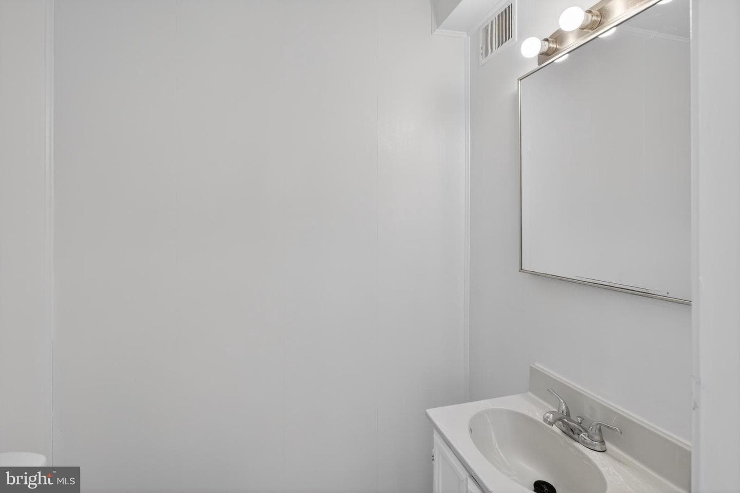 5707 Falkland Place photo 40
