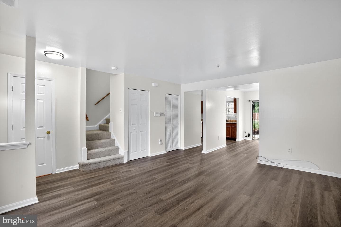 5707 Falkland Place photo 5