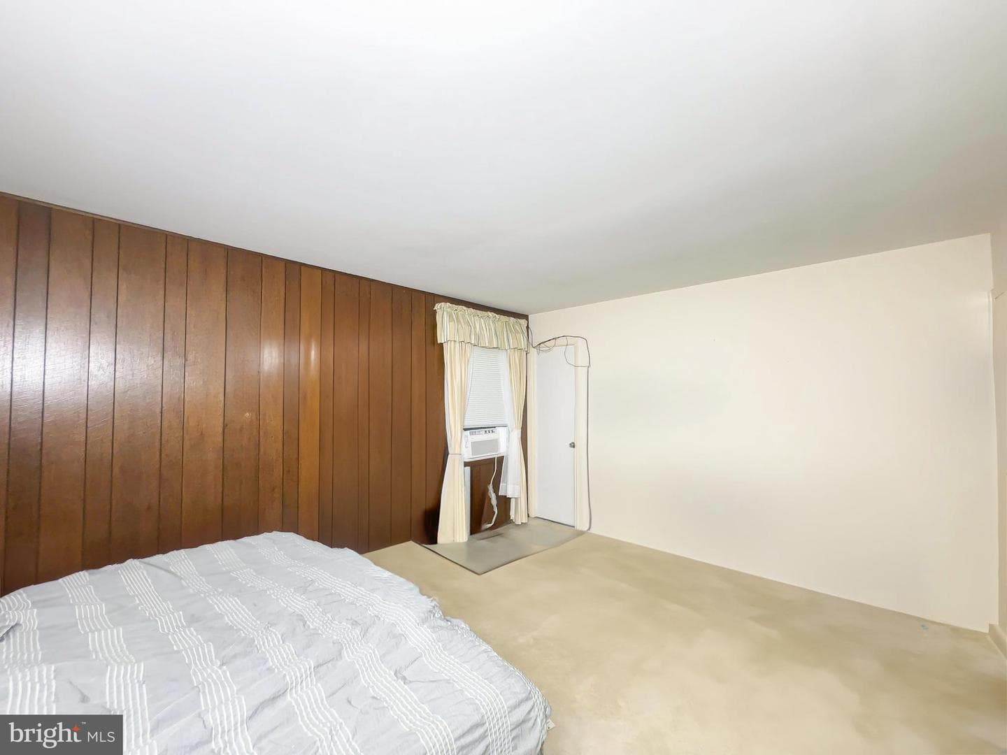 16022 Pond Meadow Lane photo 19