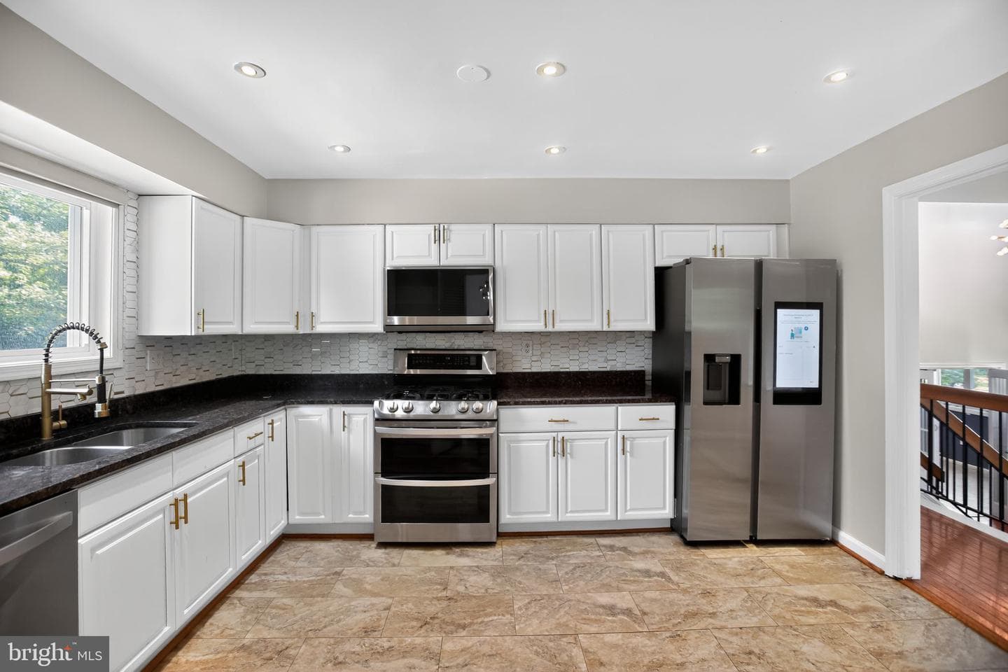 10204 Pine Meadows Lane photo 19