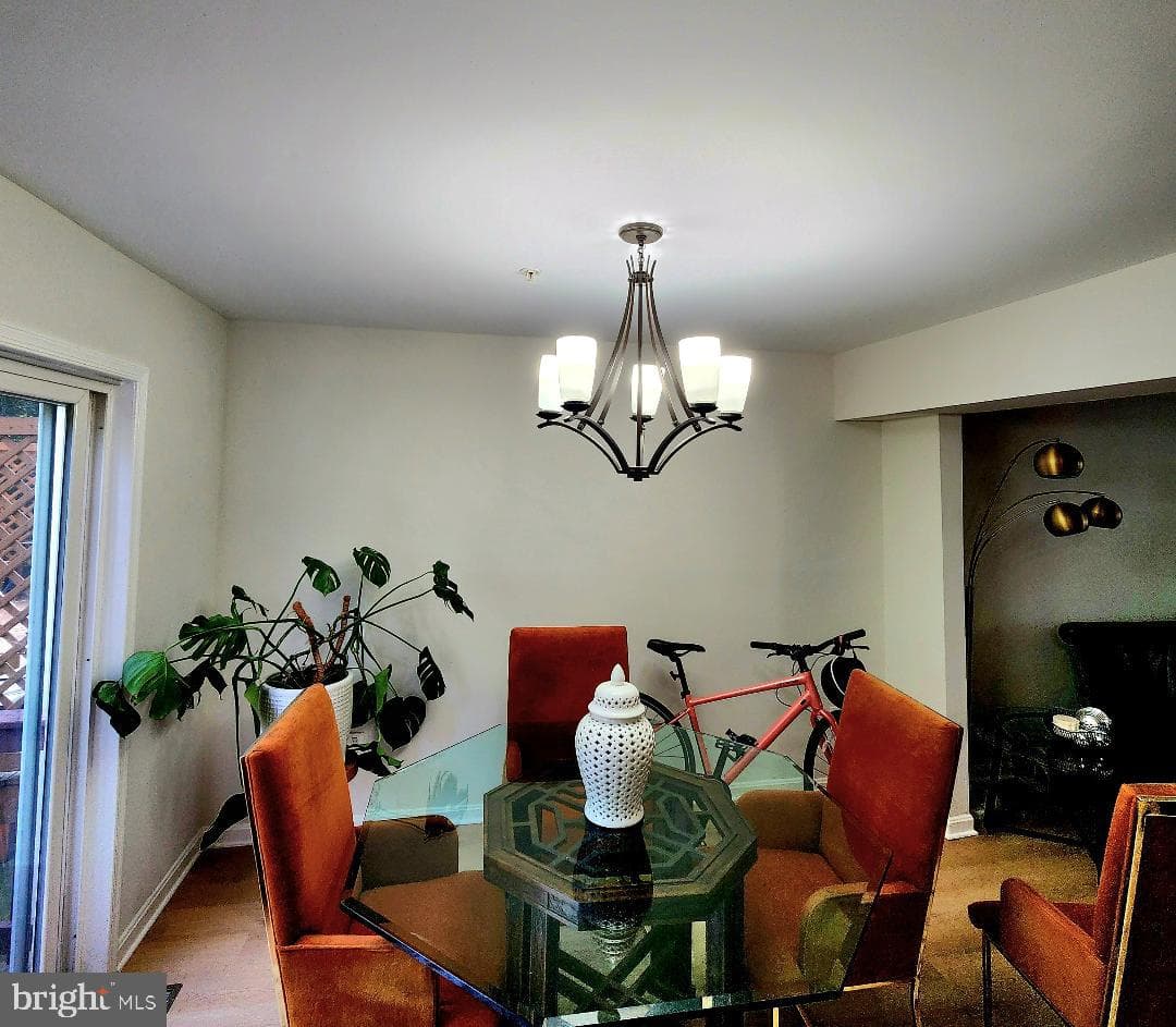 1843 Ryderwood Court photo 4