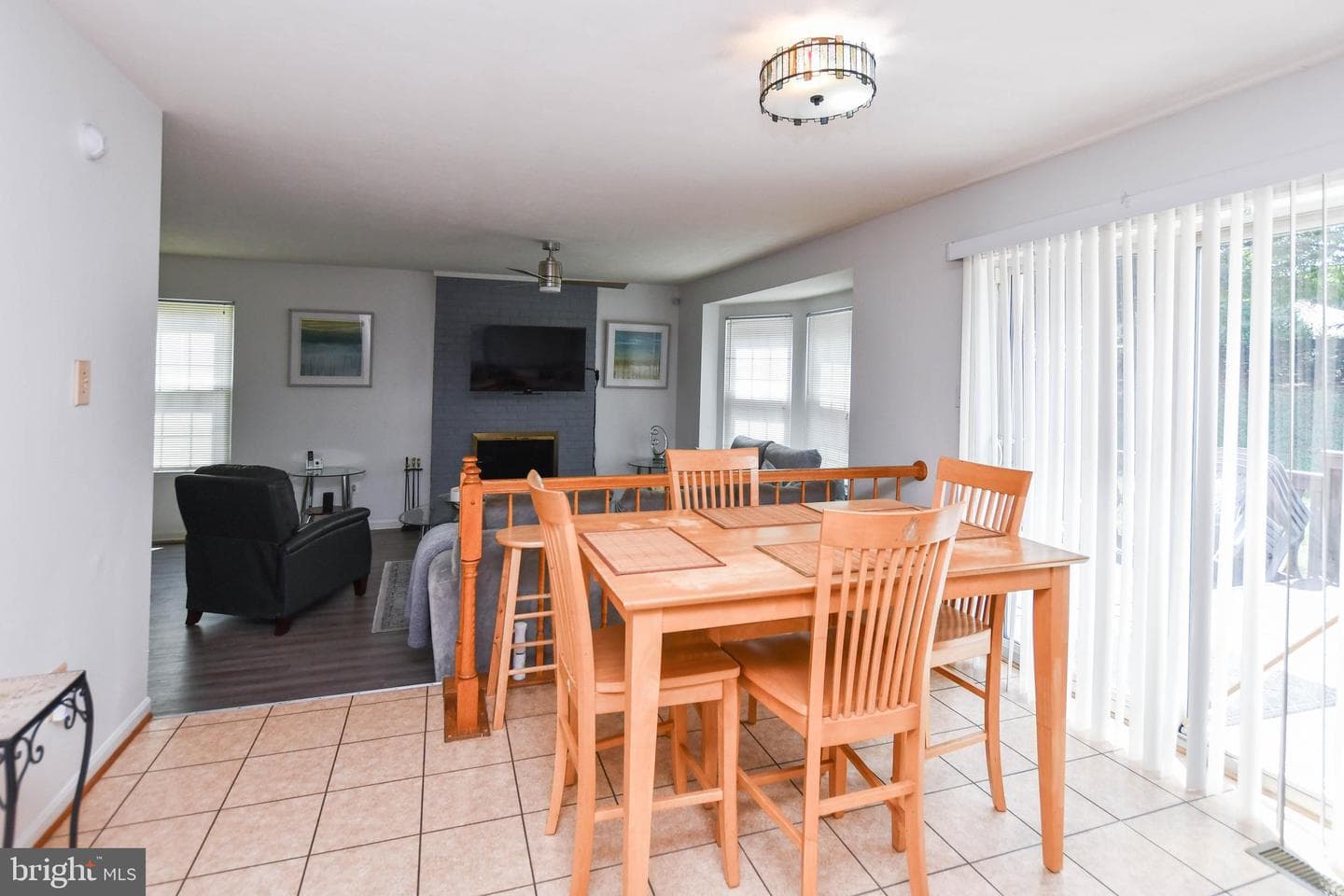 1414 Fairlakes Place photo 18