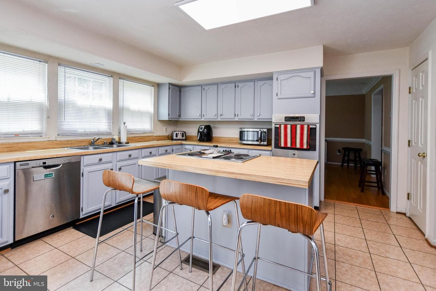 1414 Fairlakes Place photo 22