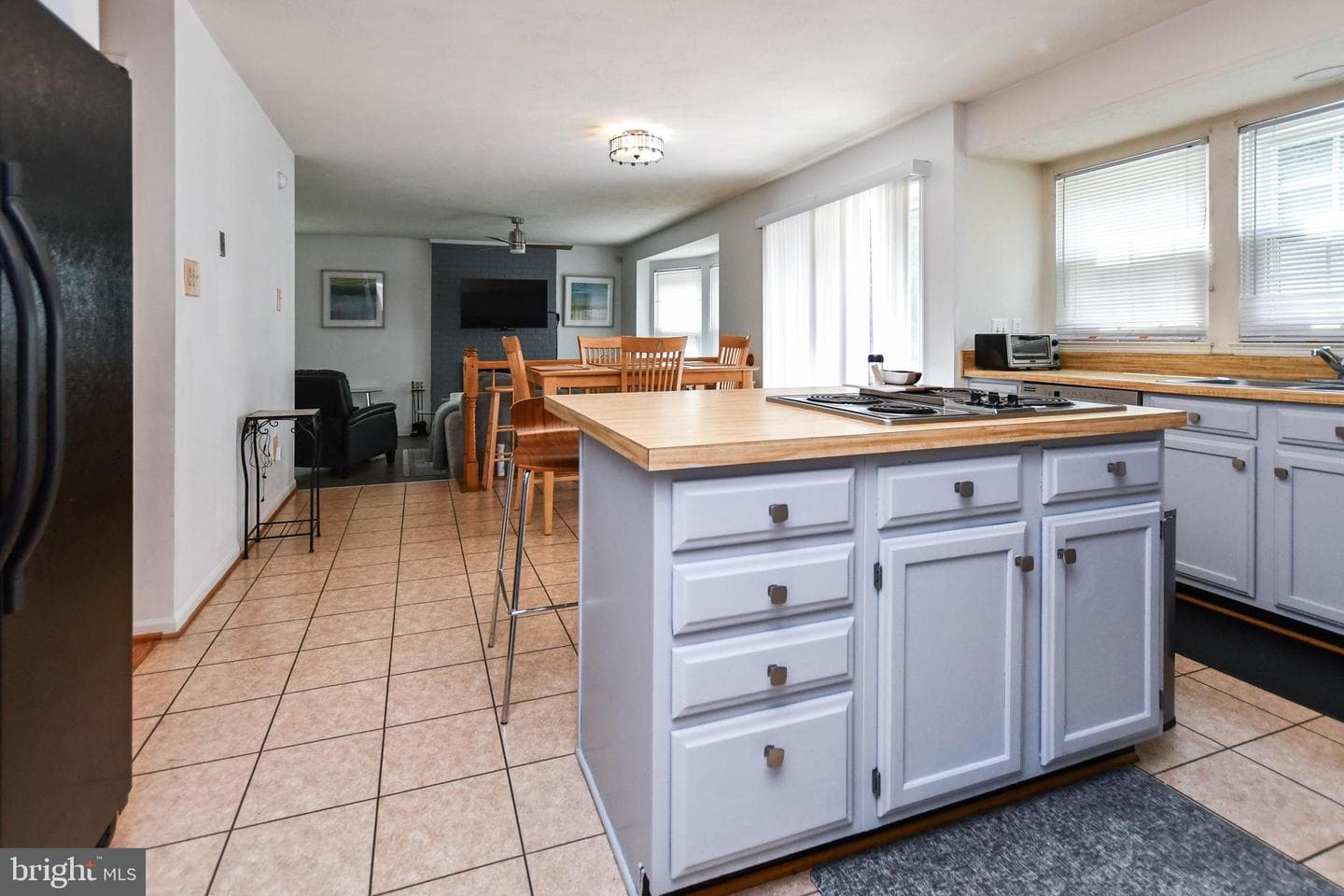 1414 Fairlakes Place photo 23
