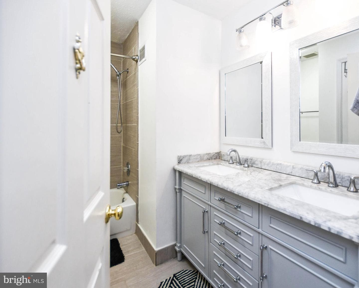 1414 Fairlakes Place photo 38