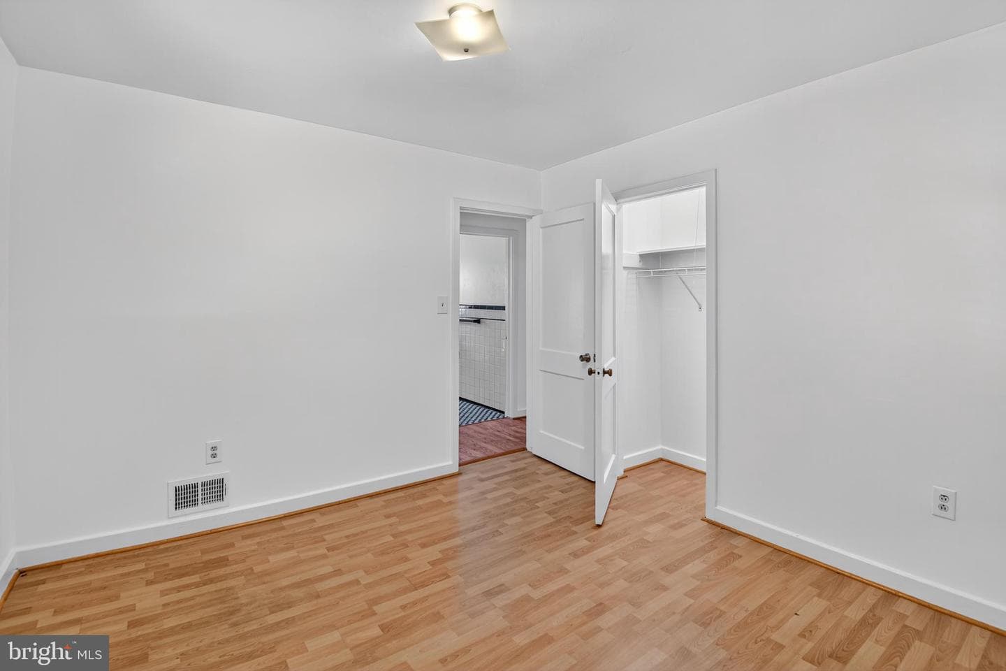 3700 Webster Street photo 17