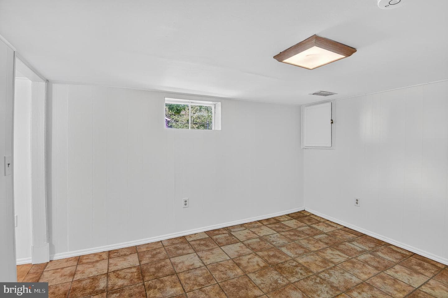 3700 Webster Street photo 19