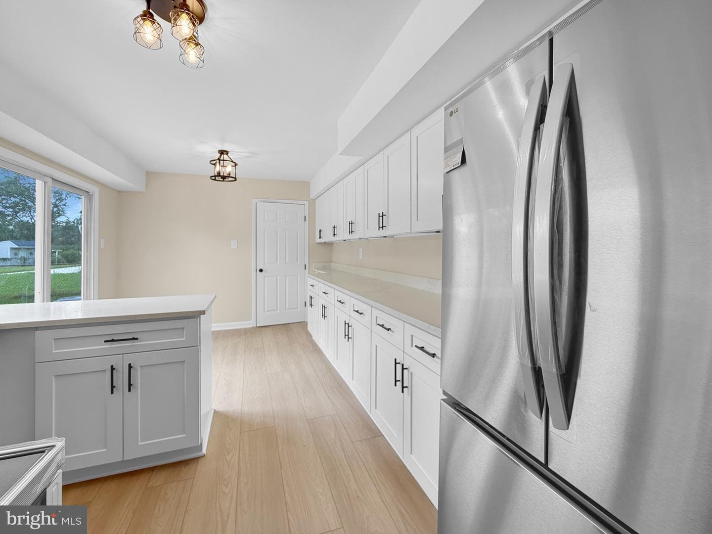 1408 Pinelake Lane photo 9