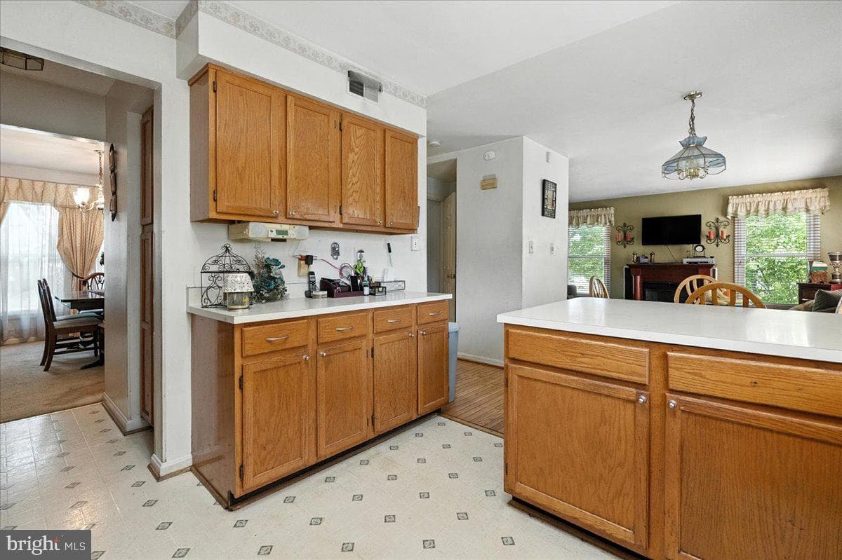 4105 Taunton Drive photo 13