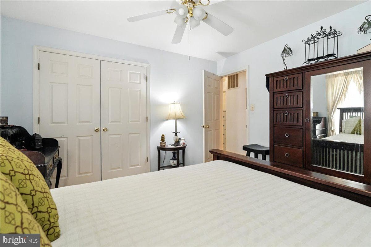 4105 Taunton Drive photo 3