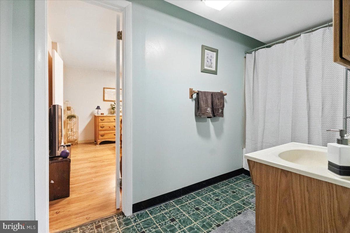 4105 Taunton Drive photo 36