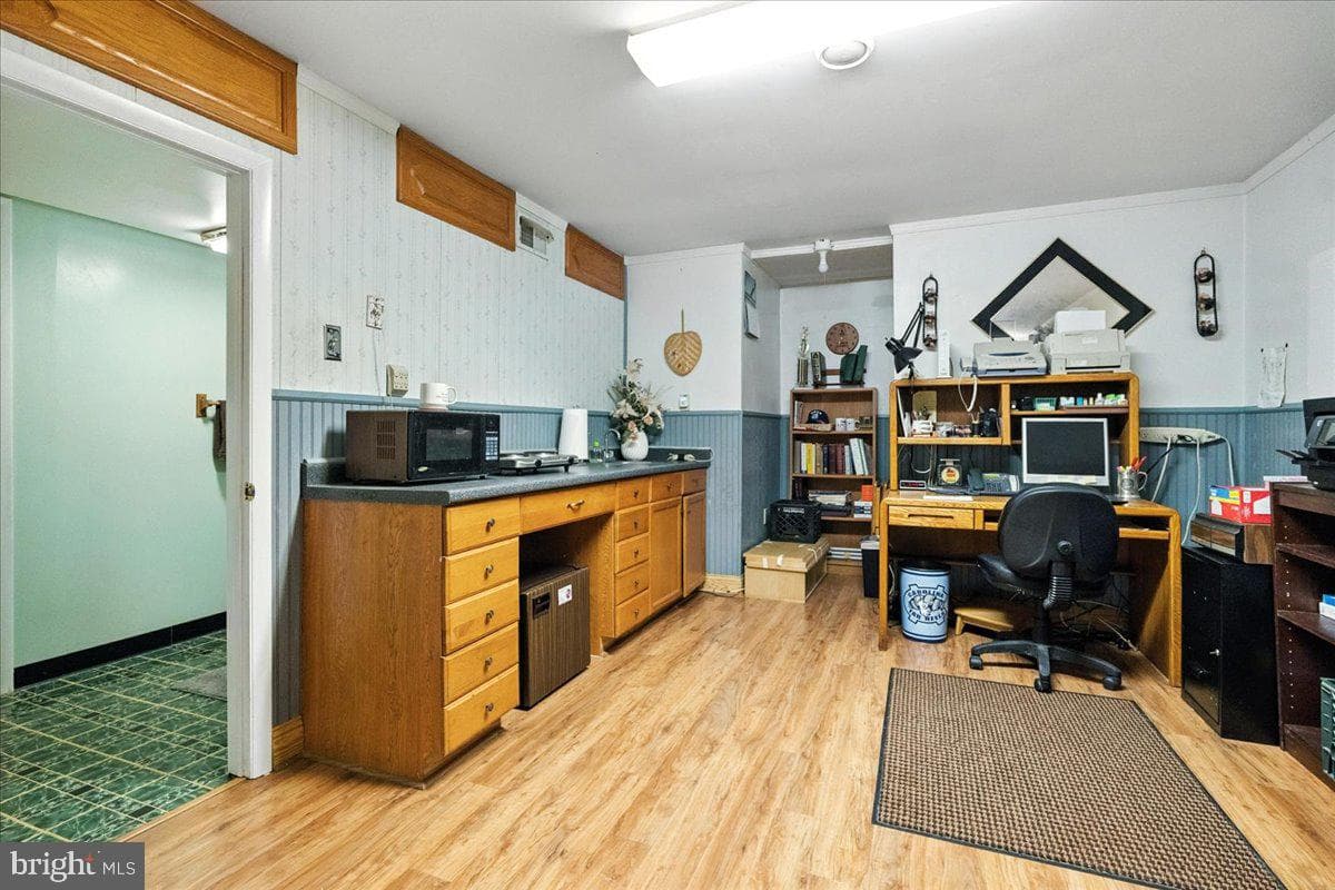 4105 Taunton Drive photo 9