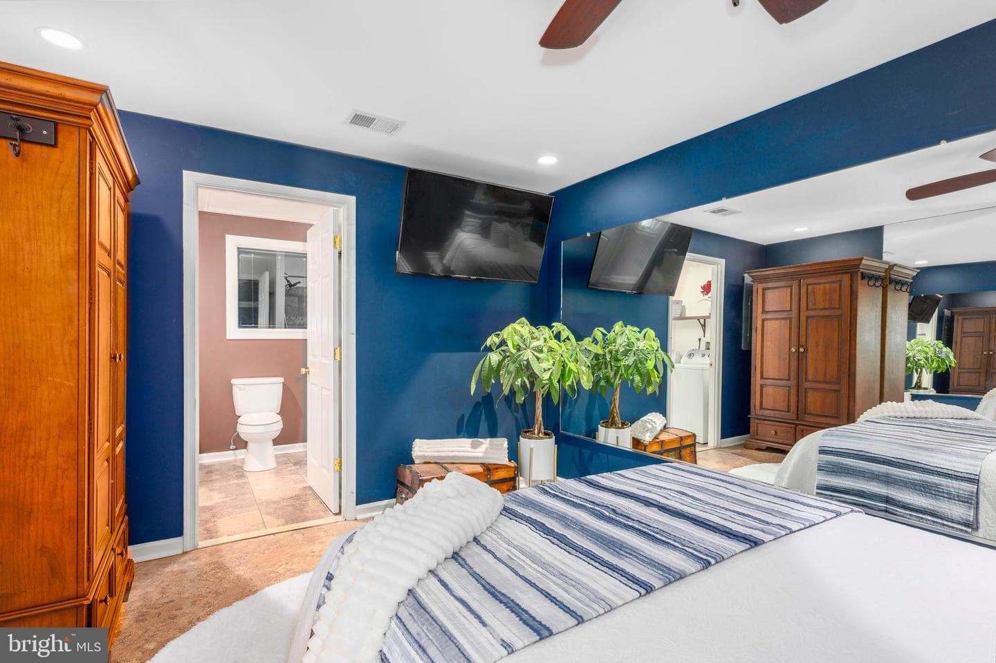 11022 Cherry Hill Road photo 16