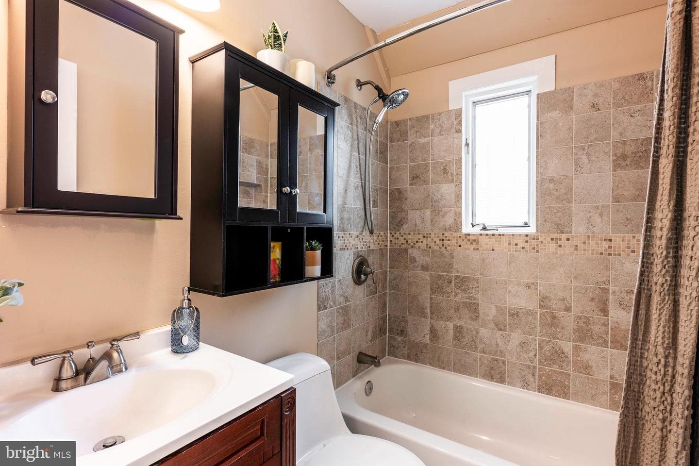 11022 Cherry Hill Road photo 21