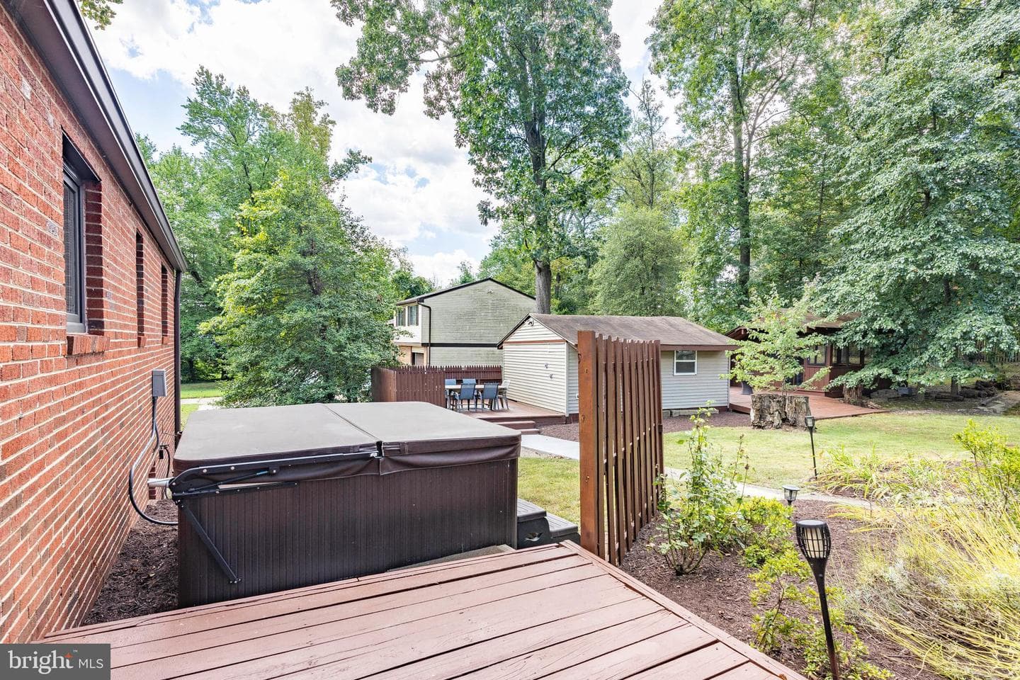 11022 Cherry Hill Road photo 29