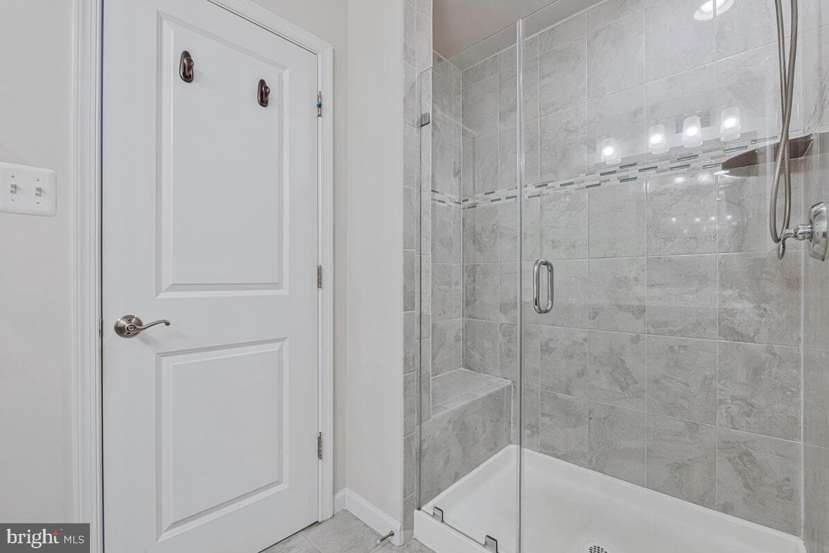 6915 Stansbury Lane photo 31