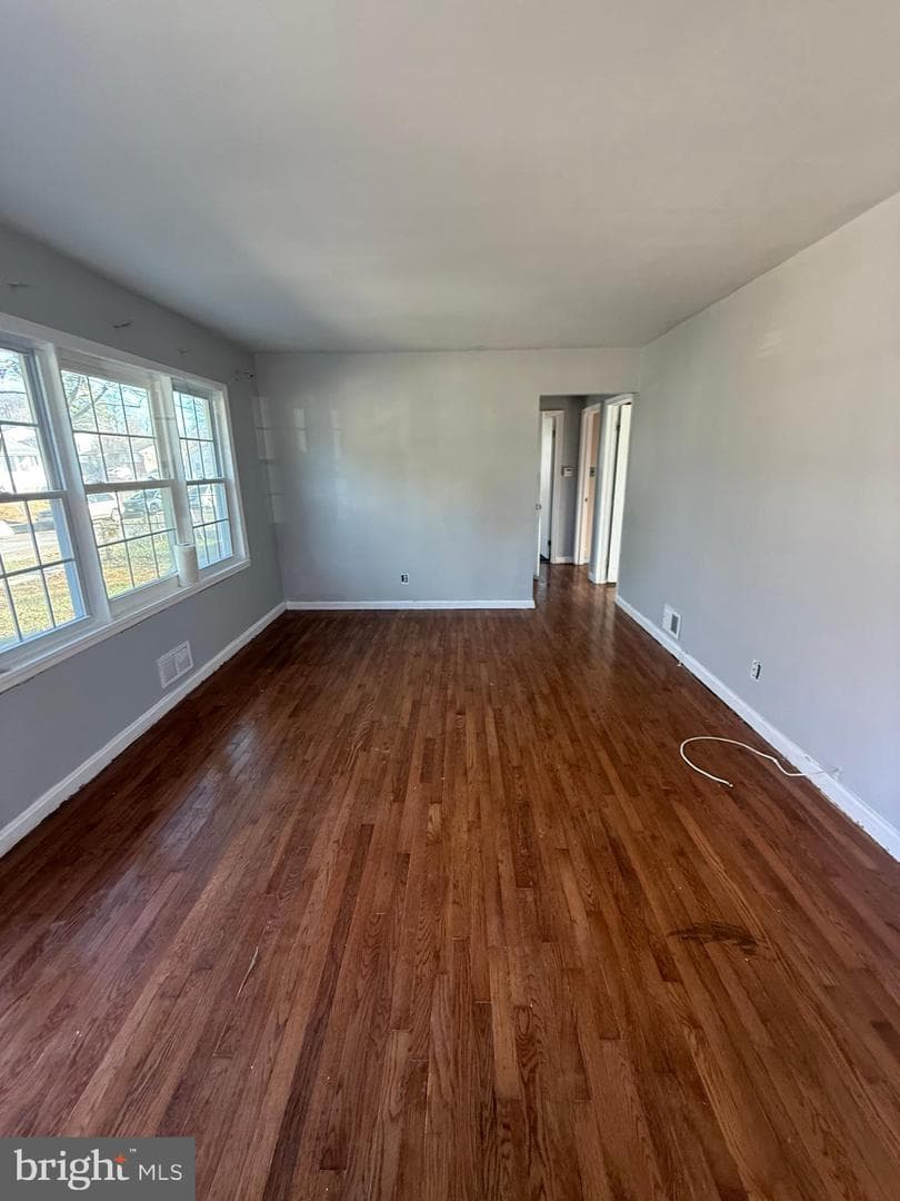 7003 Fairwood Road photo 2
