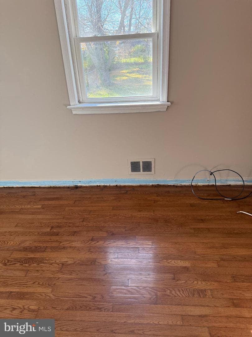 7003 Fairwood Road photo 29