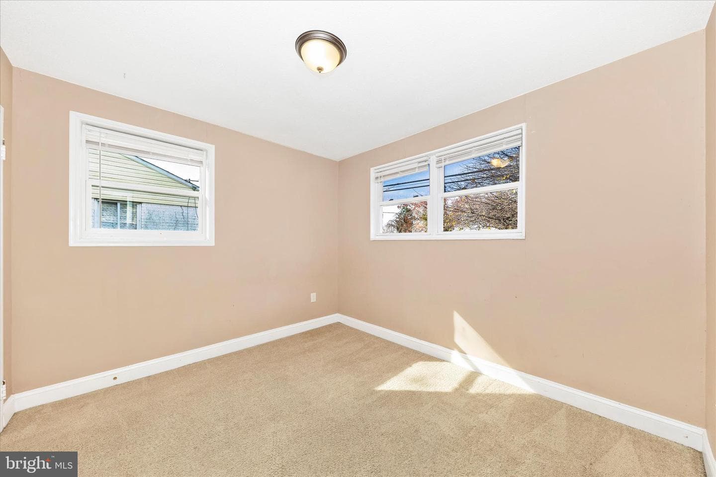 8109 Riggs Road photo 13
