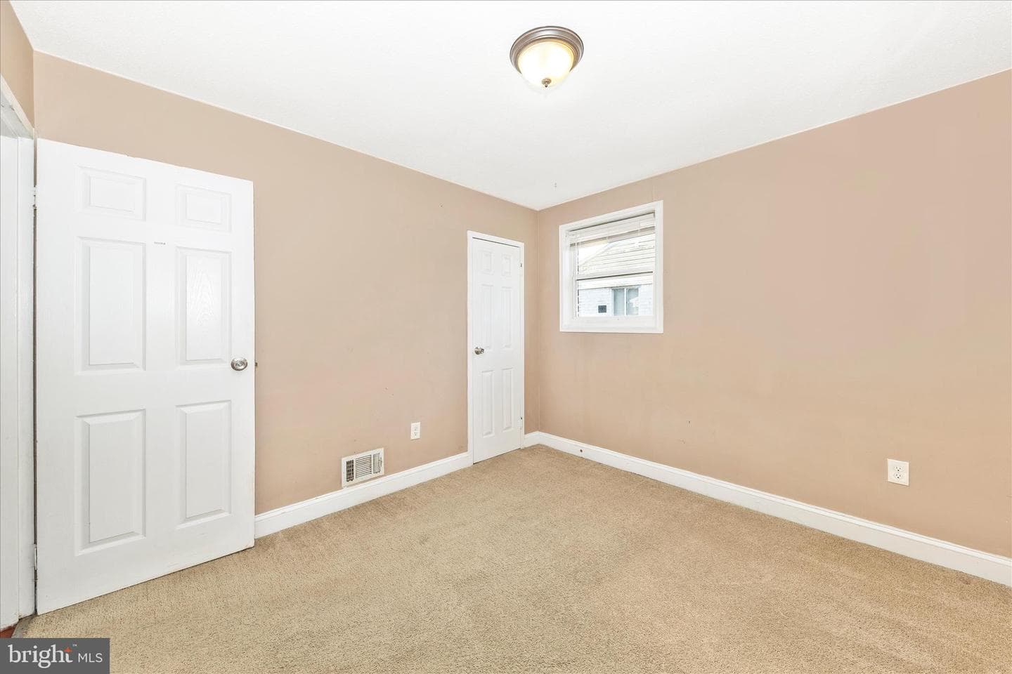 8109 Riggs Road photo 14