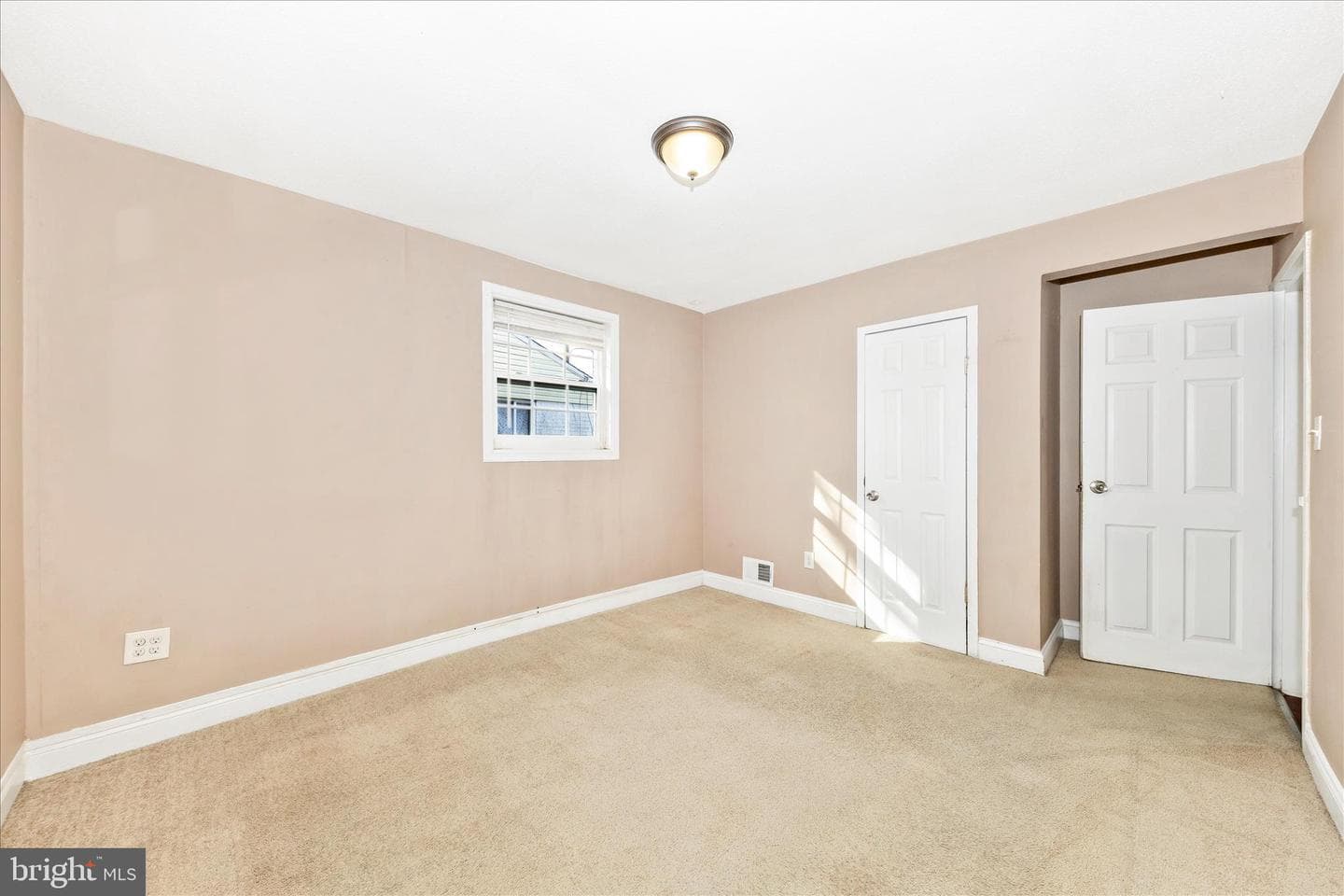 8109 Riggs Road photo 18