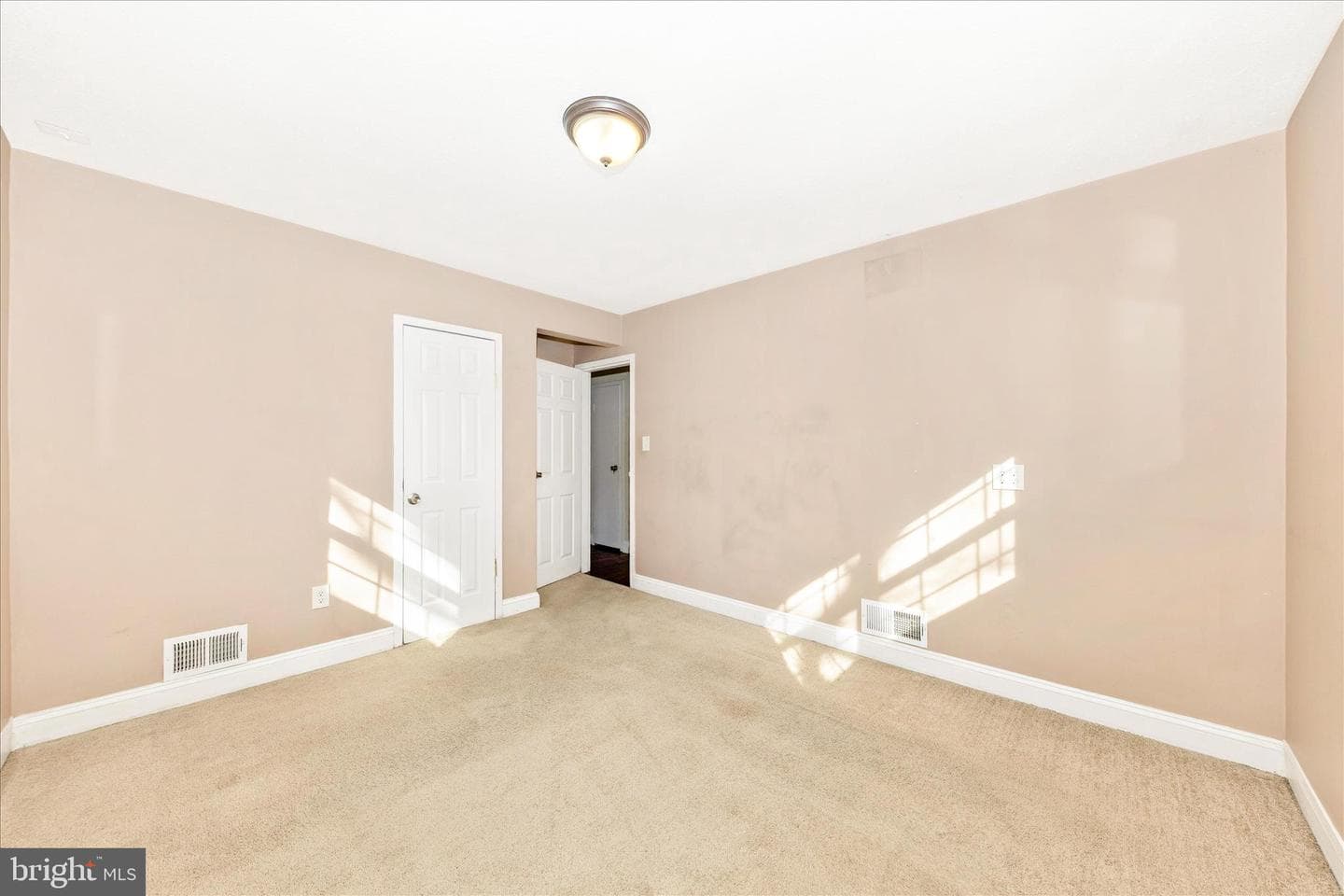 8109 Riggs Road photo 19