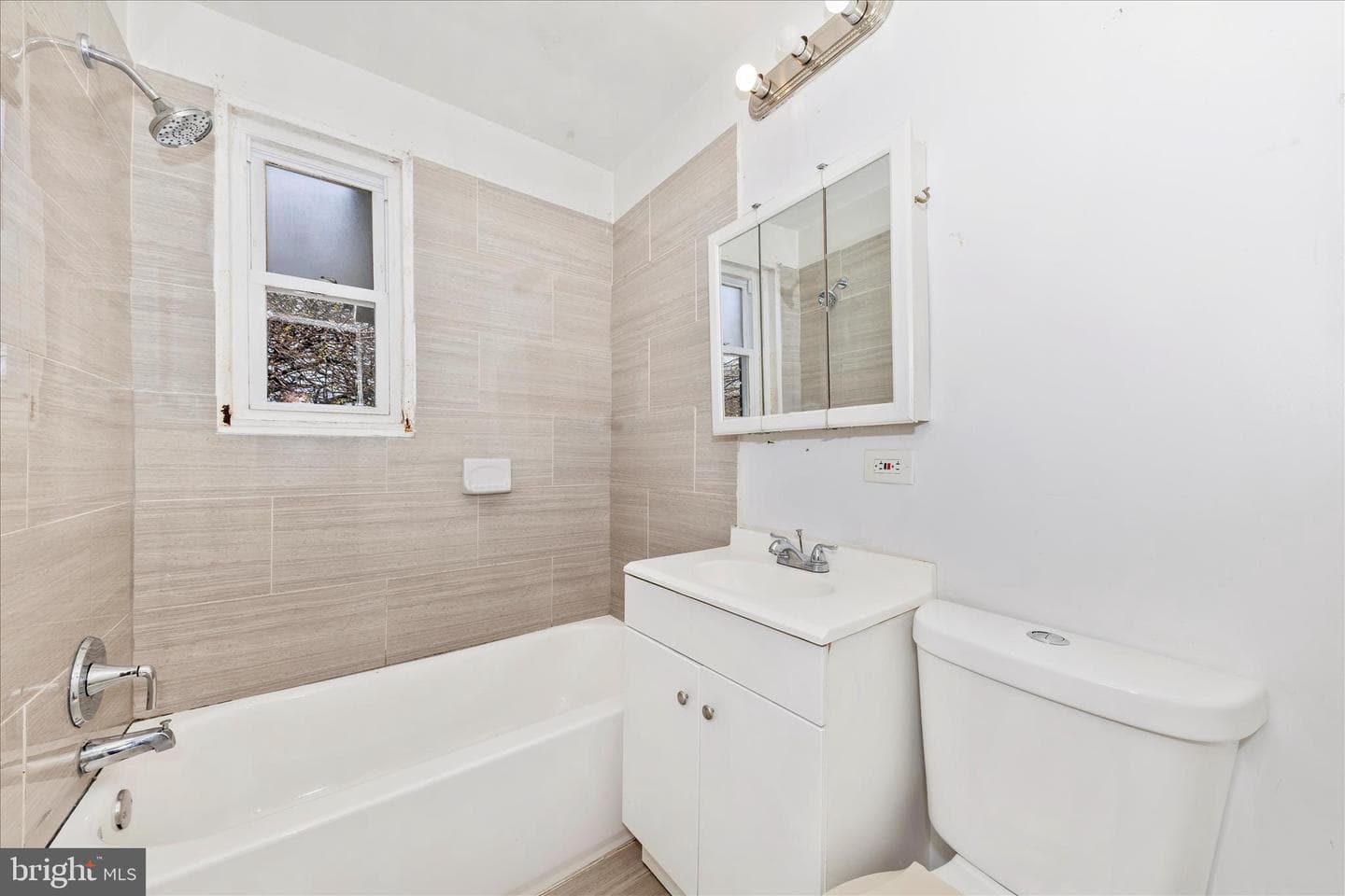 8109 Riggs Road photo 24