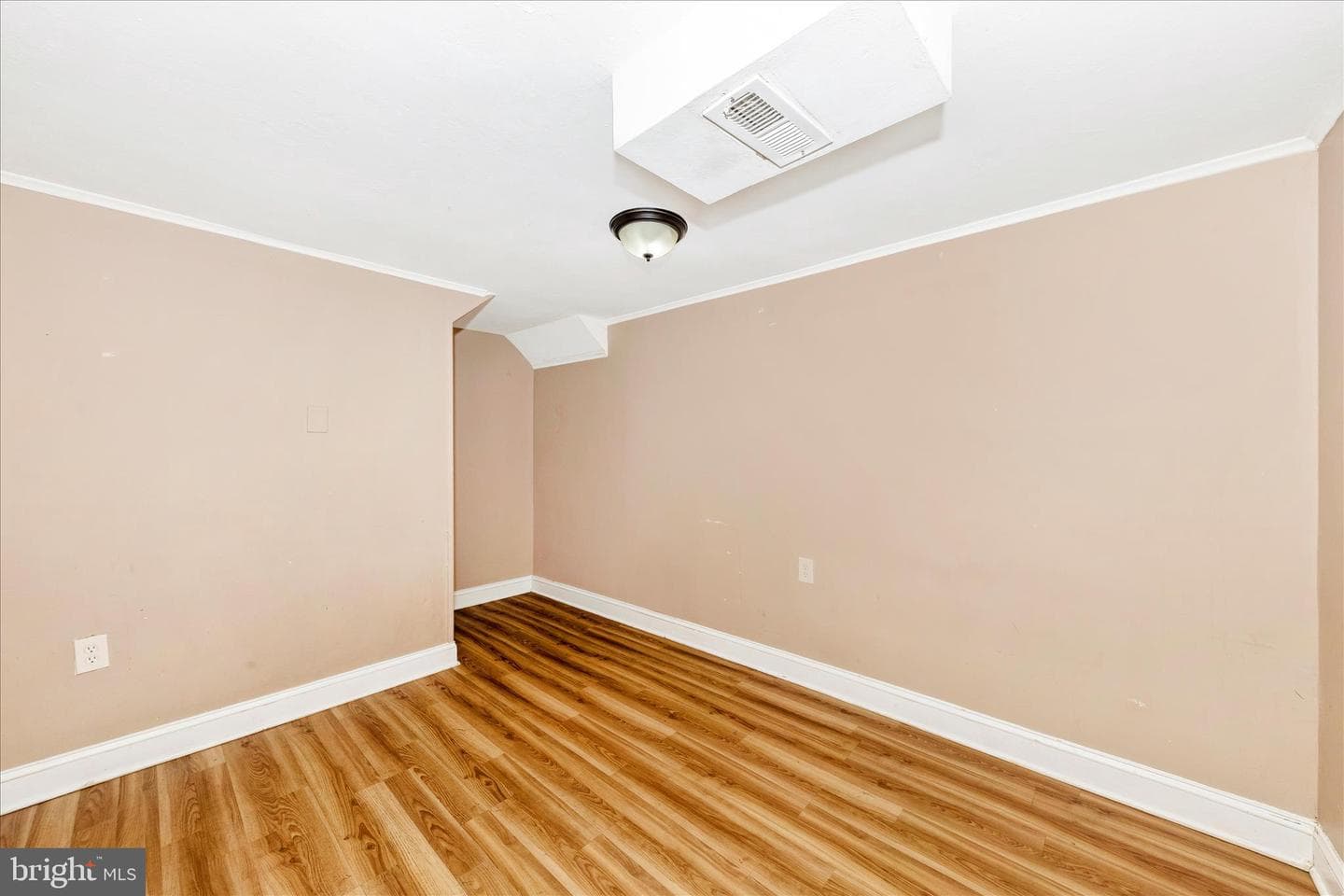 8109 Riggs Road photo 28