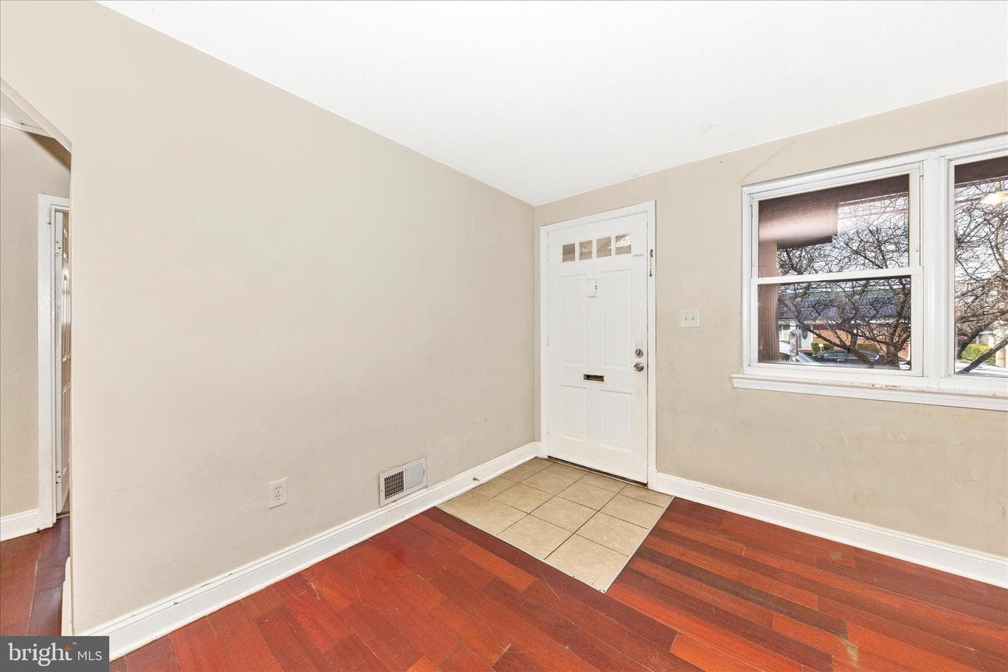 8109 Riggs Road photo 5