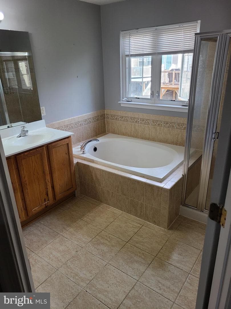 6606 Landing Way photo 21