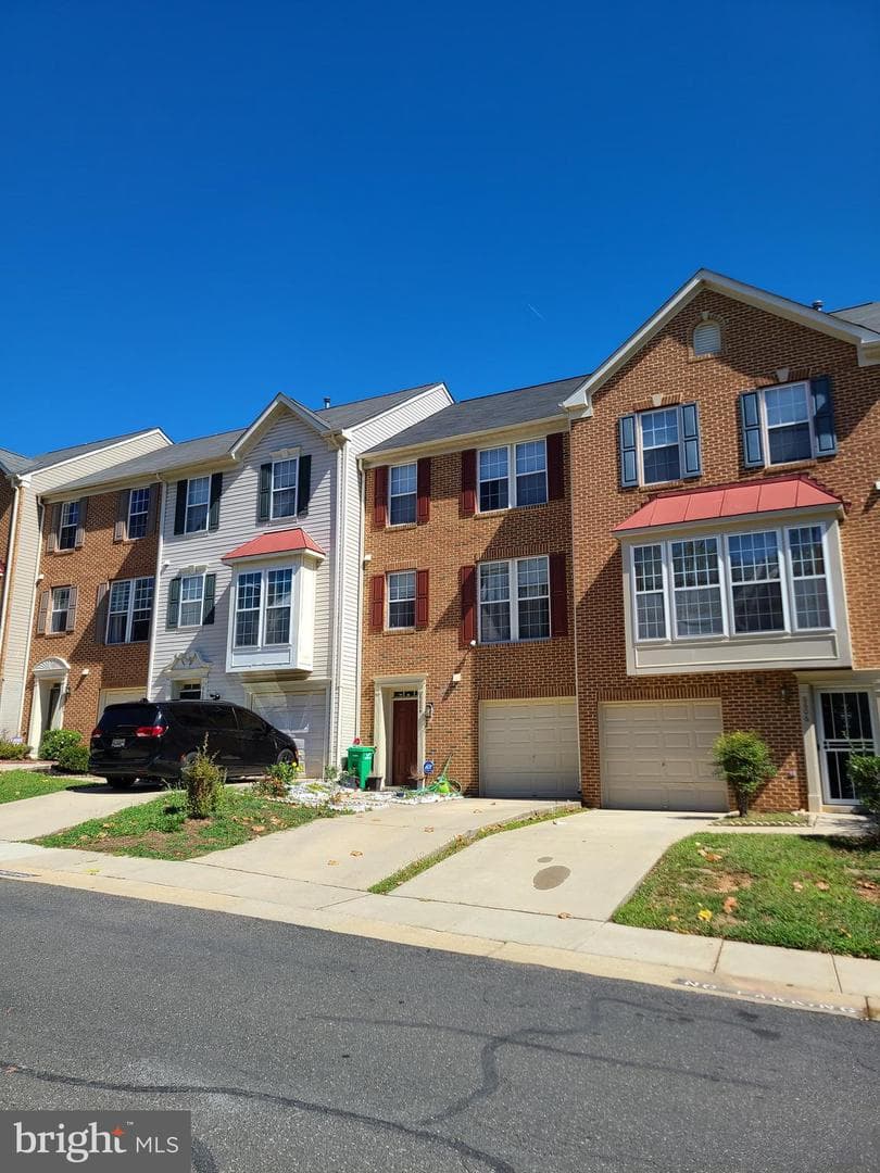 6606 Landing Way photo 4