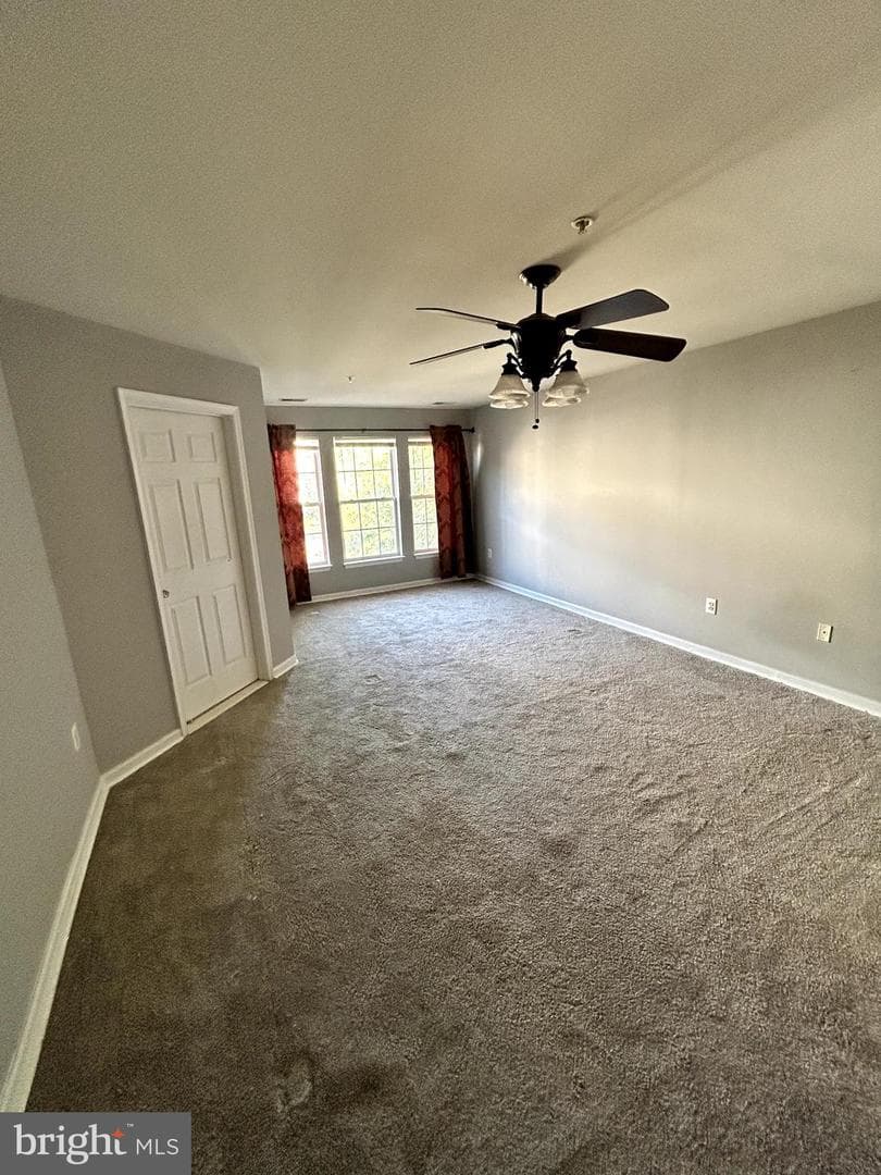 6606 Landing Way photo 40