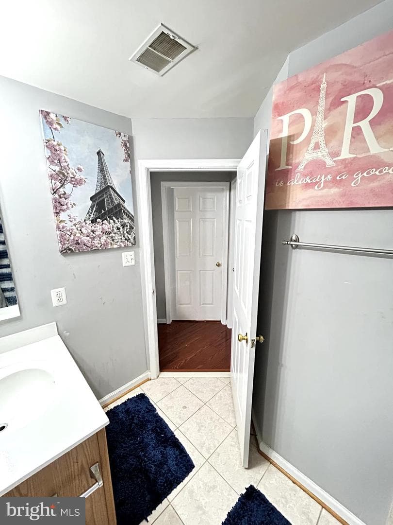 6606 Landing Way photo 43
