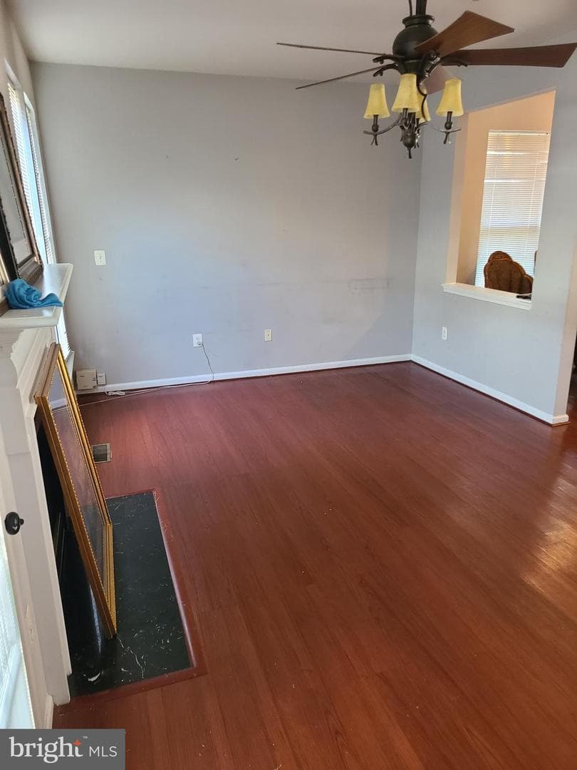 6606 Landing Way photo 8