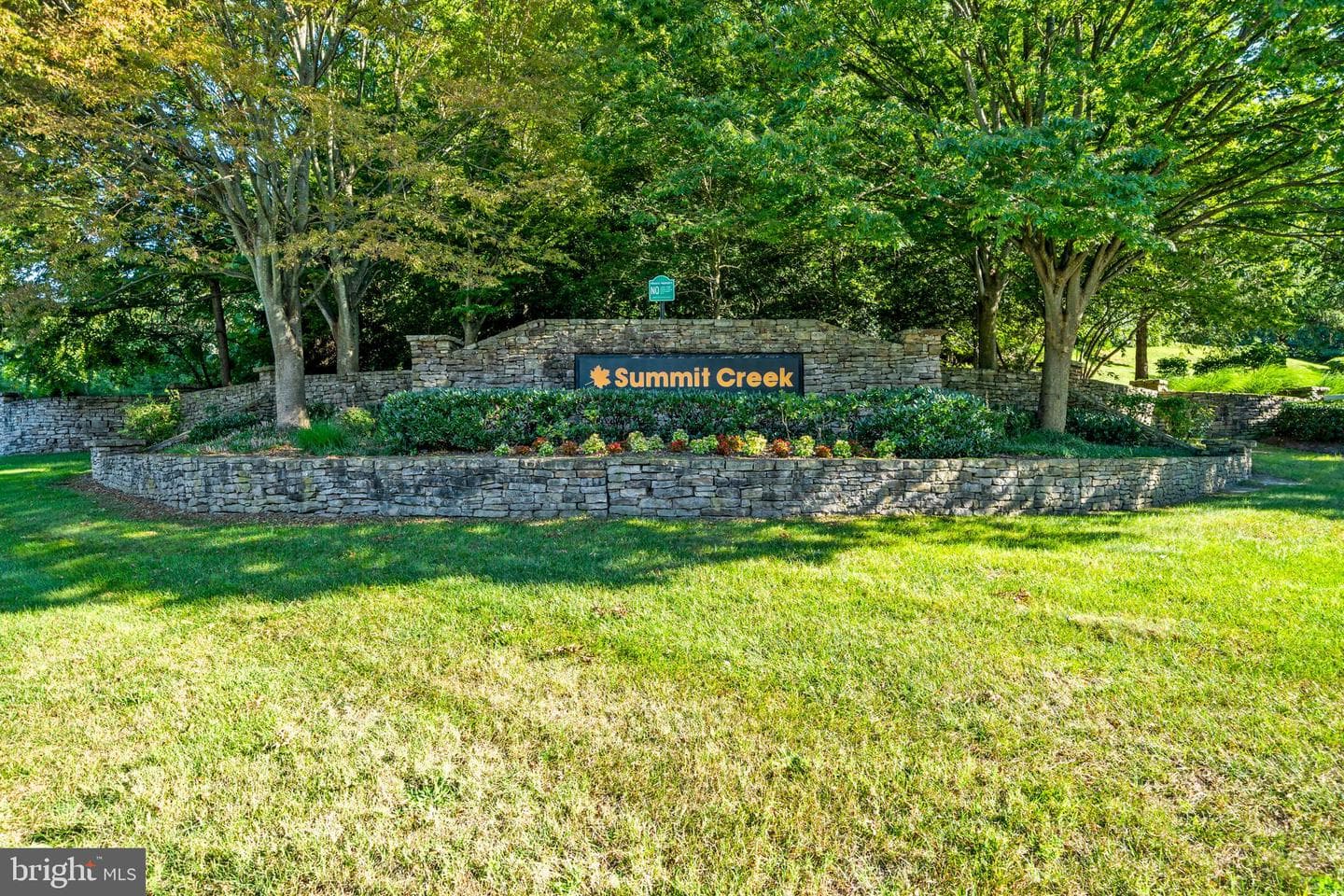 7001 Chain Fern Court photo 2