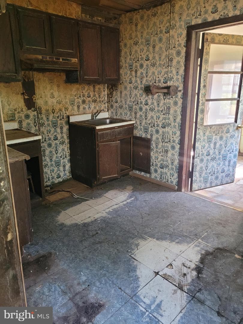 16905 Eagle Harbor Road photo 9