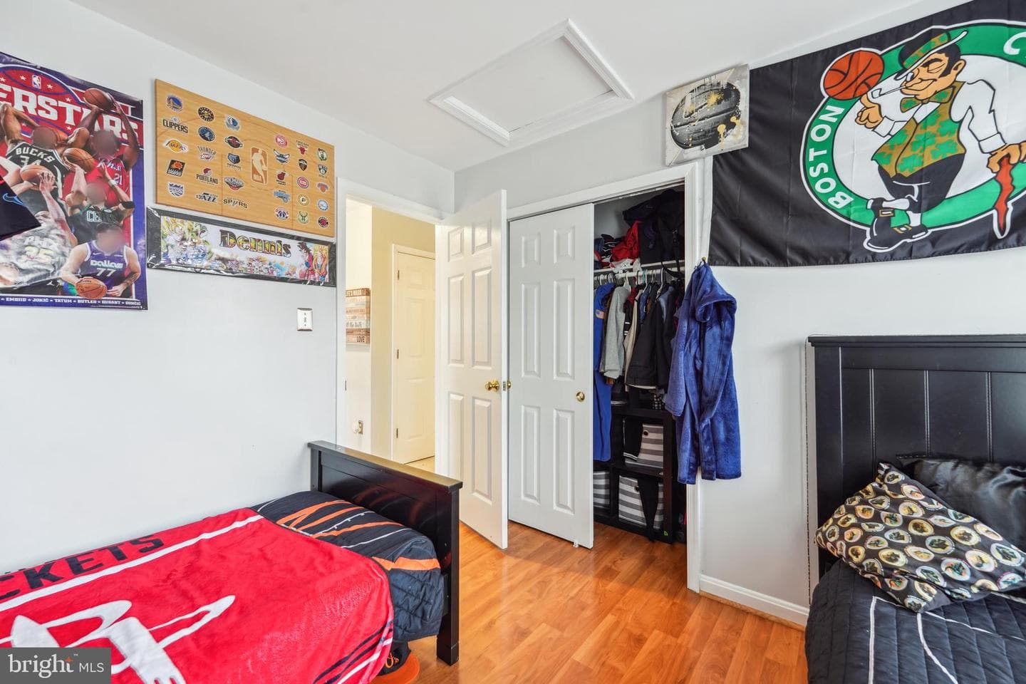 12805 Jervis Street photo 28