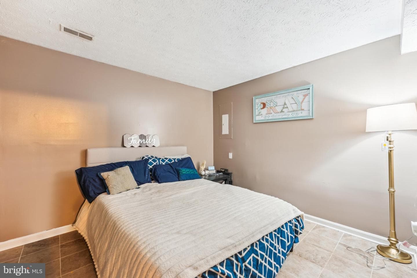 12805 Jervis Street photo 35