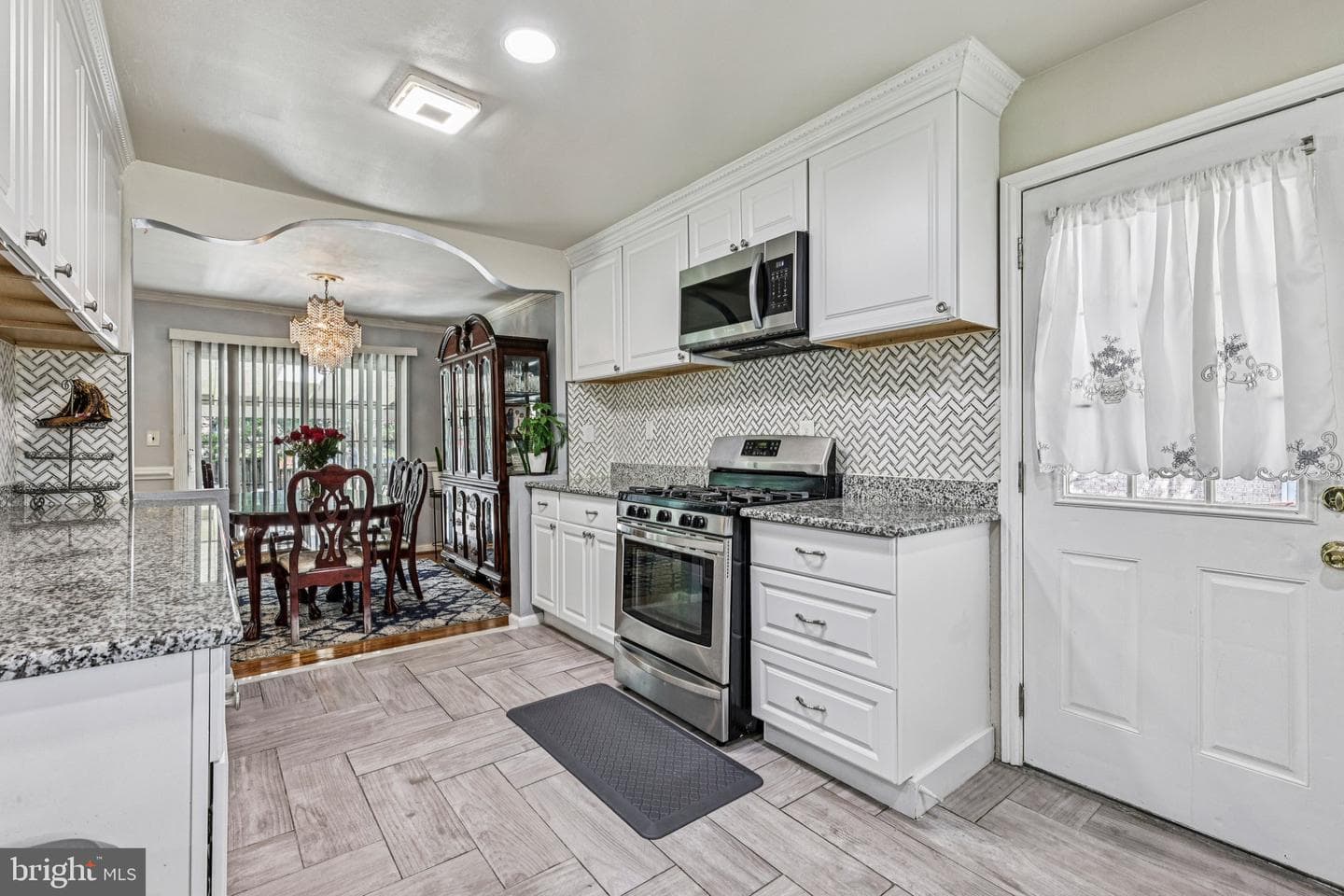 6602 Cipriano Road photo 14