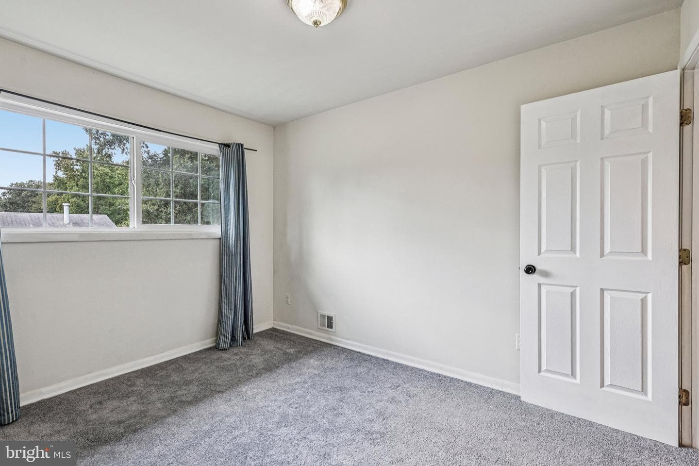6602 Cipriano Road photo 29