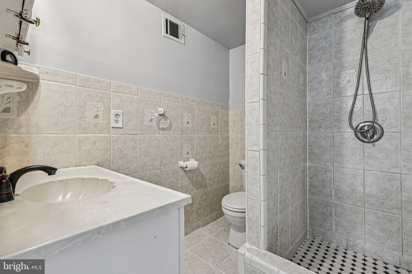 6602 Cipriano Road photo 38